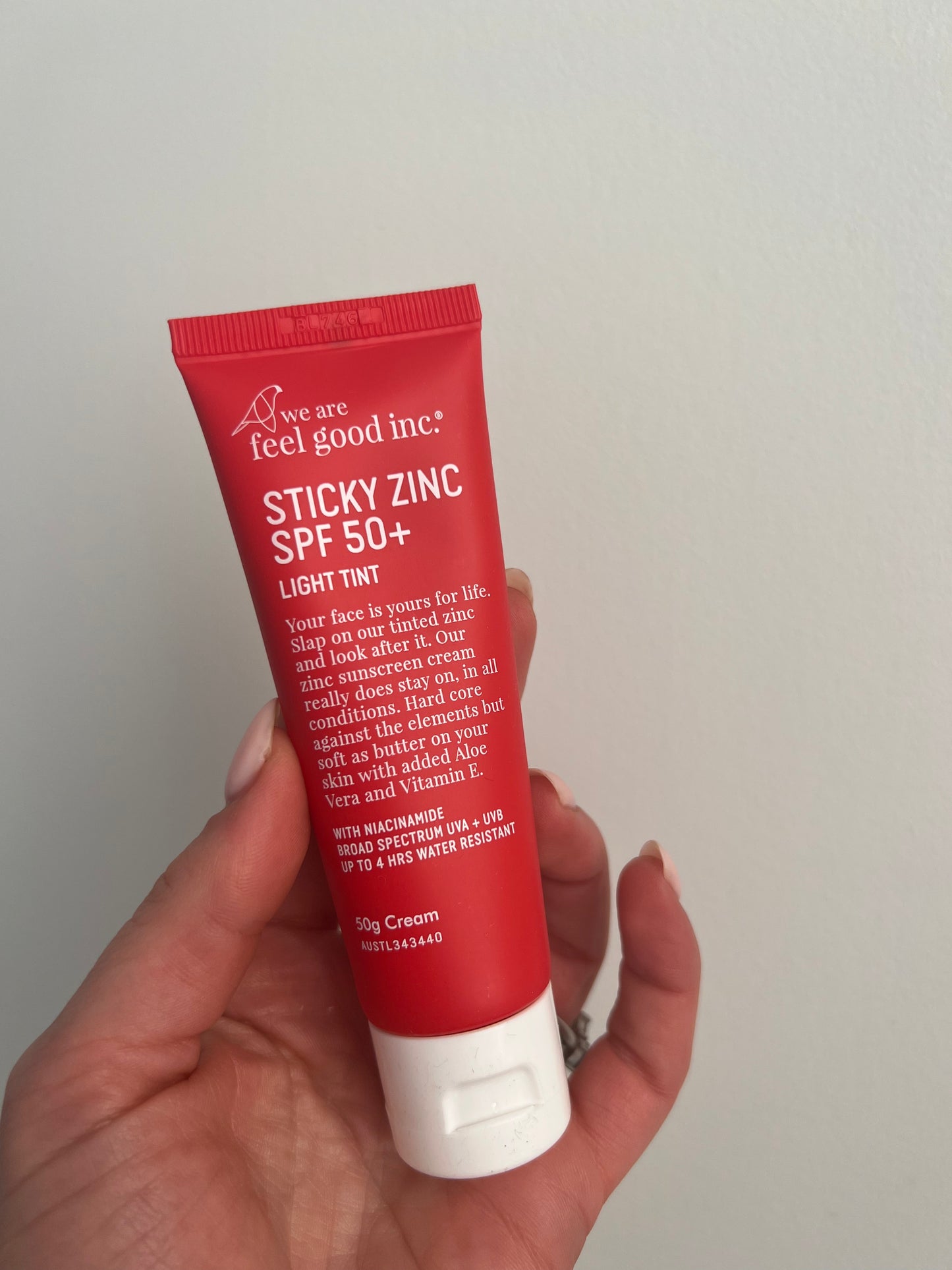 Feel good inc Zinc light tint